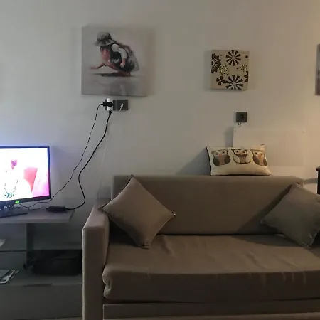 Kanarian 1a * Loutráki