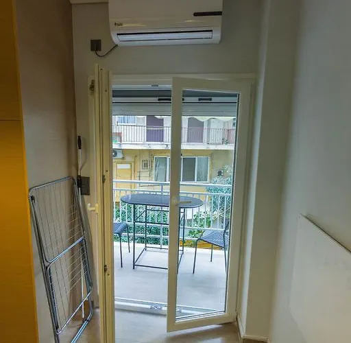 Kanarian 1a Λουτράκι