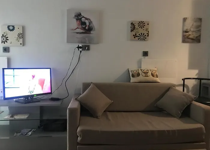 Kanarian 1a * Λουτράκι